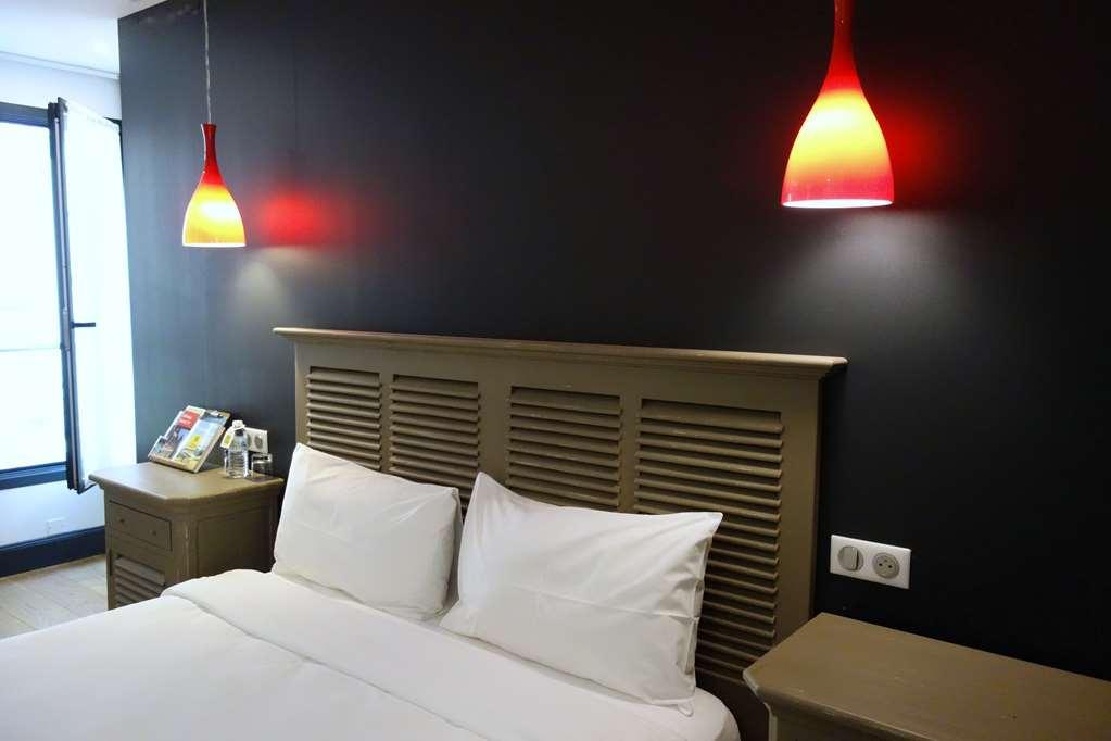 Hôtel Henri IV Nérac Kamer foto