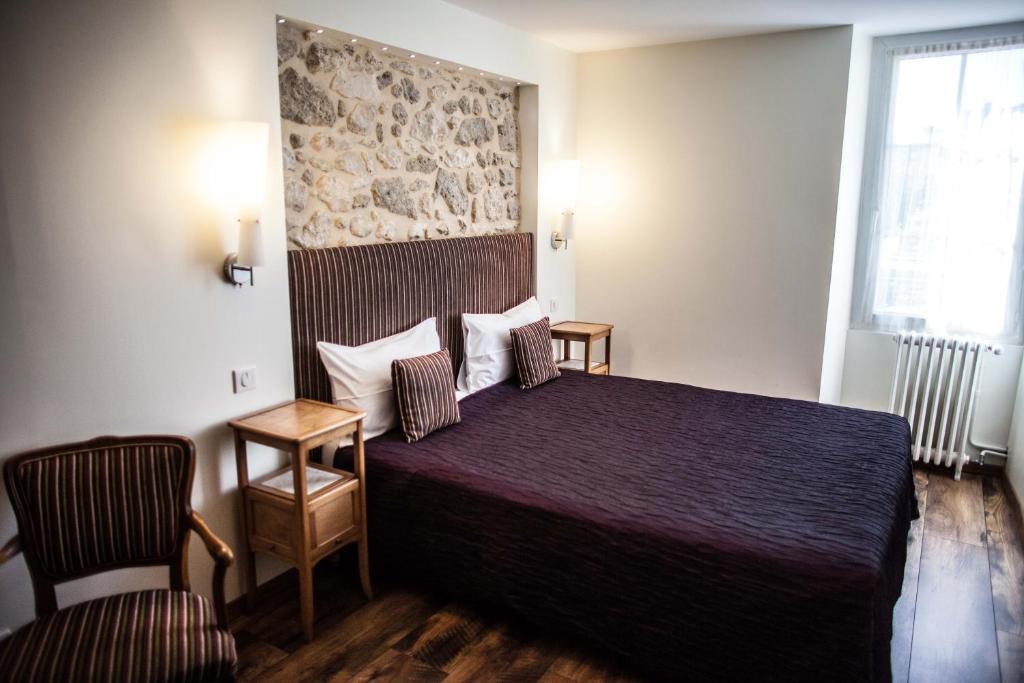 Hôtel Henri IV Nérac Kamer foto