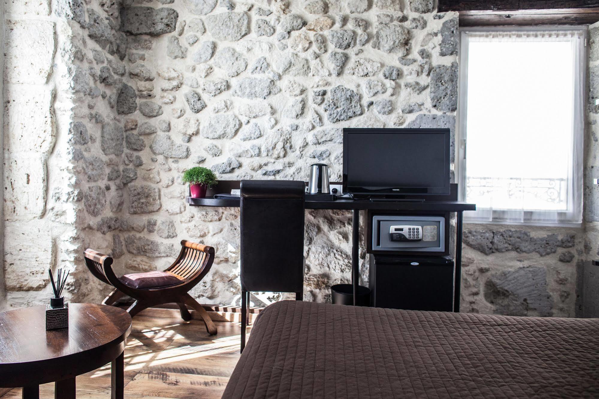 Hôtel Henri IV Nérac Buitenkant foto