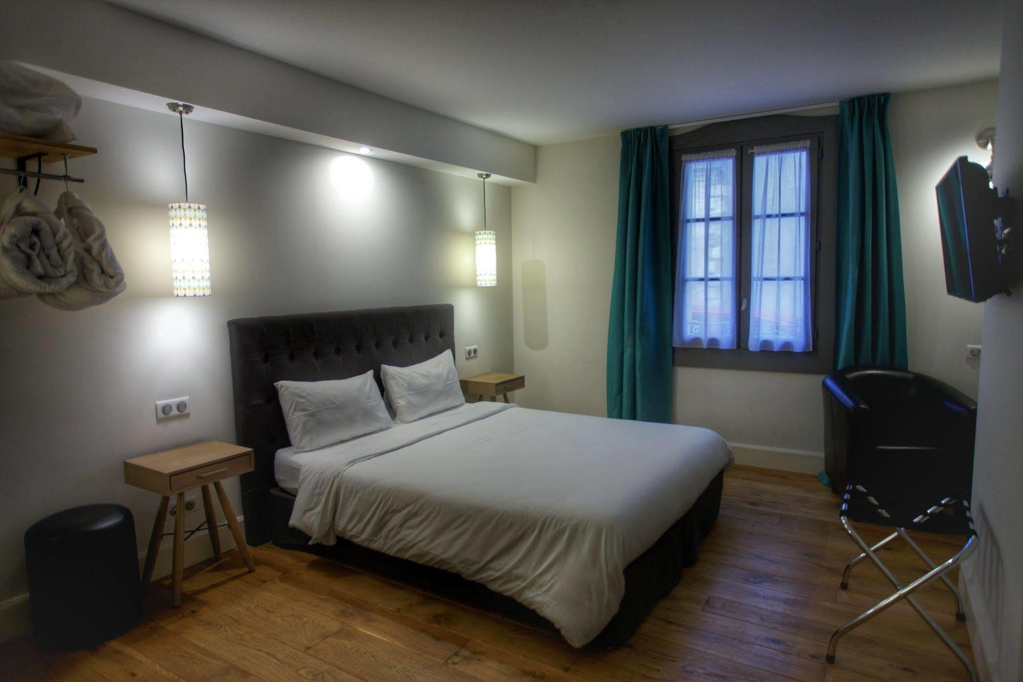 Hôtel Henri IV Nérac Buitenkant foto