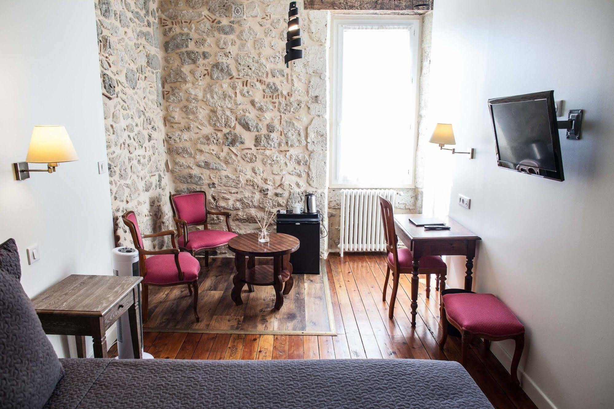 Hôtel Henri IV Nérac Buitenkant foto
